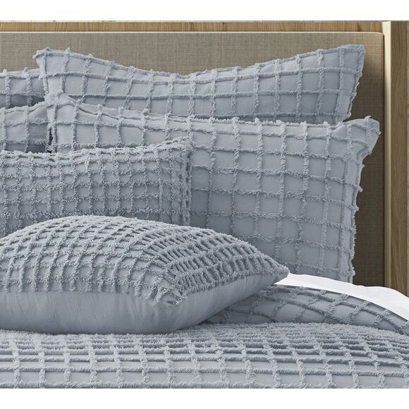 Pottery Barn queen duvet cover and shams in sky blue - Picture 2 of 8